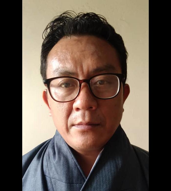 རྫོང་ཁག་ཚོགས་འདུ་གཙོ་དྲུང་།